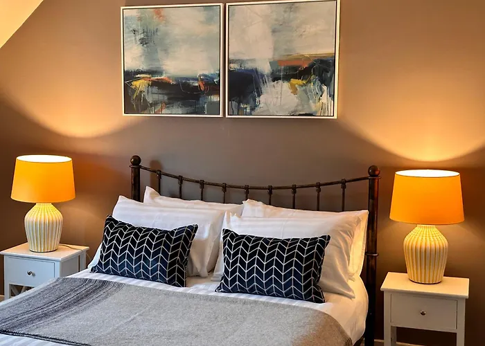 Warm And Cosy City Centre House